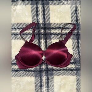 Victoria’s Secret Bombshell Bra Burgundy 32B